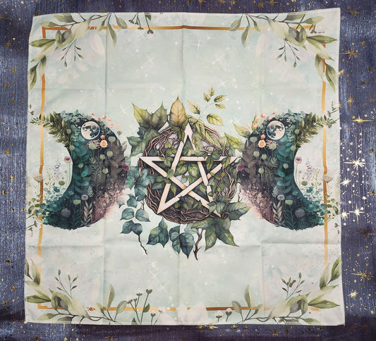 Triple Moon Tarot Cloth – Wiccan Altar Mat with Pentacle for Oracle, Crystals & Runes